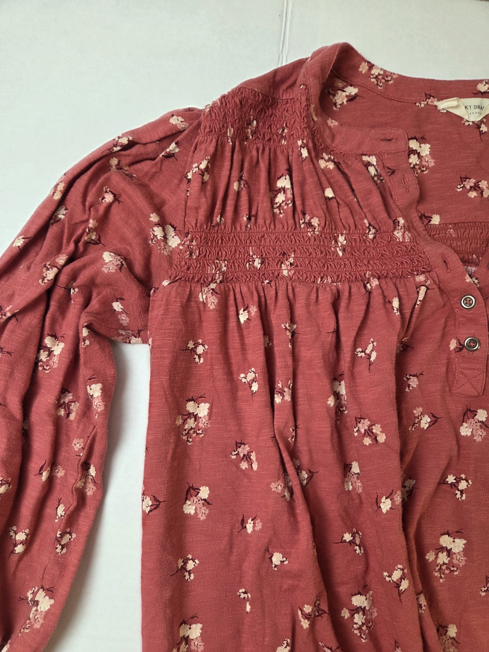 Lucky Brand Dusty Rose Floral Smocked Peasant Blouse - Picture 7 of 11